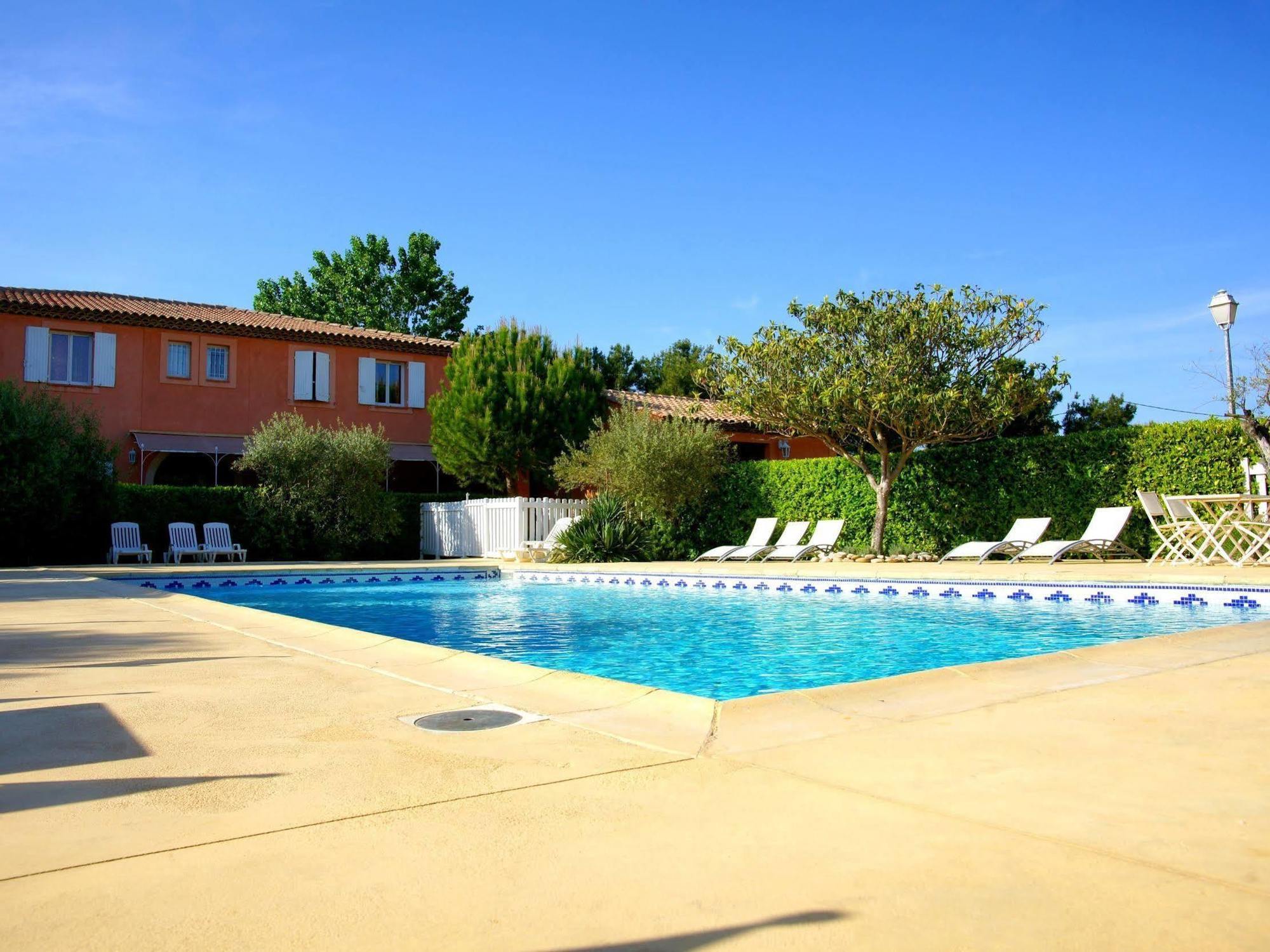 Logis Hotel & Restaurant L'Etape Bouc Bel Air - Gardanne Exterior photo