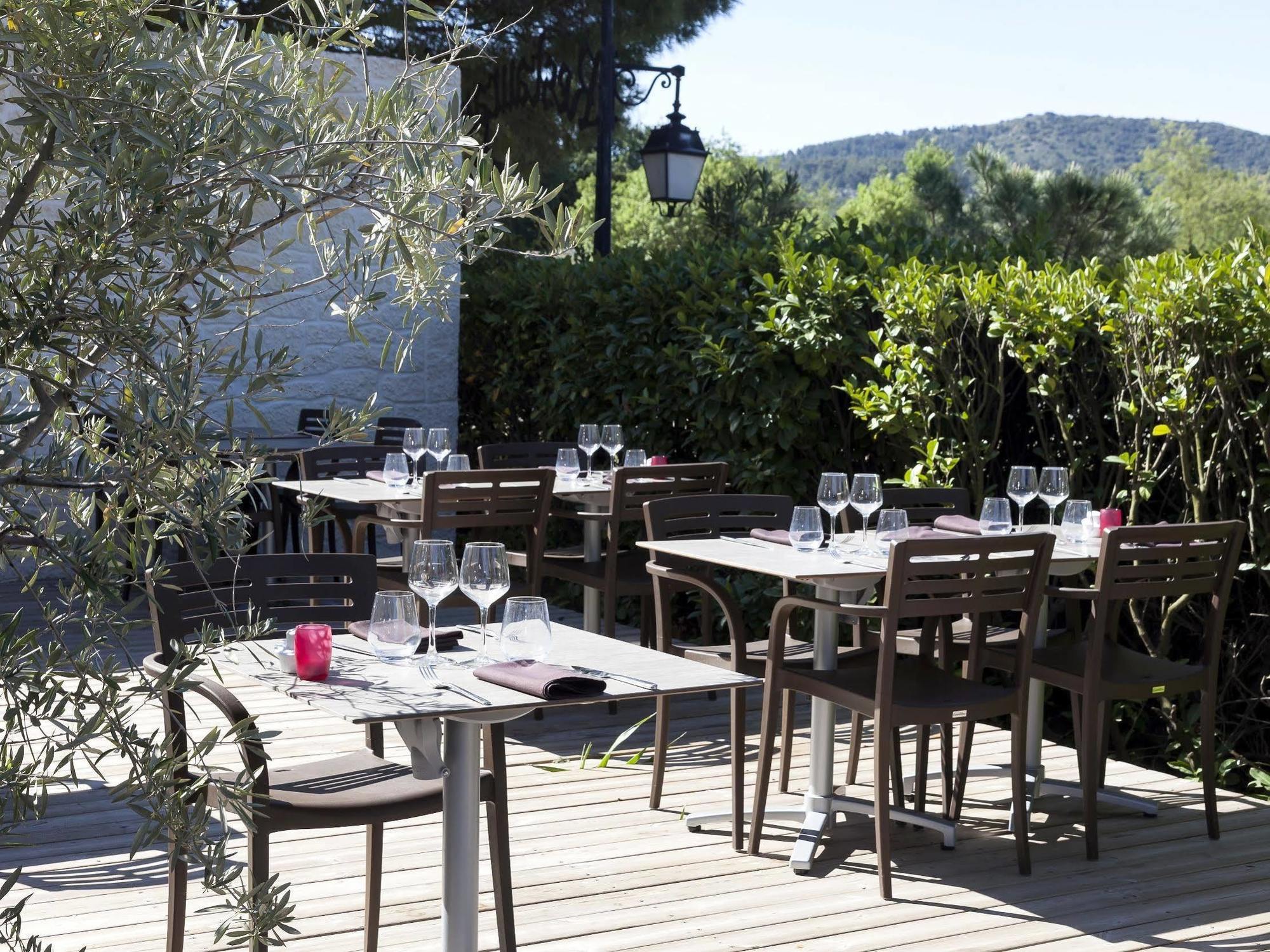 Logis Hotel & Restaurant L'Etape Bouc Bel Air - Gardanne Exterior photo