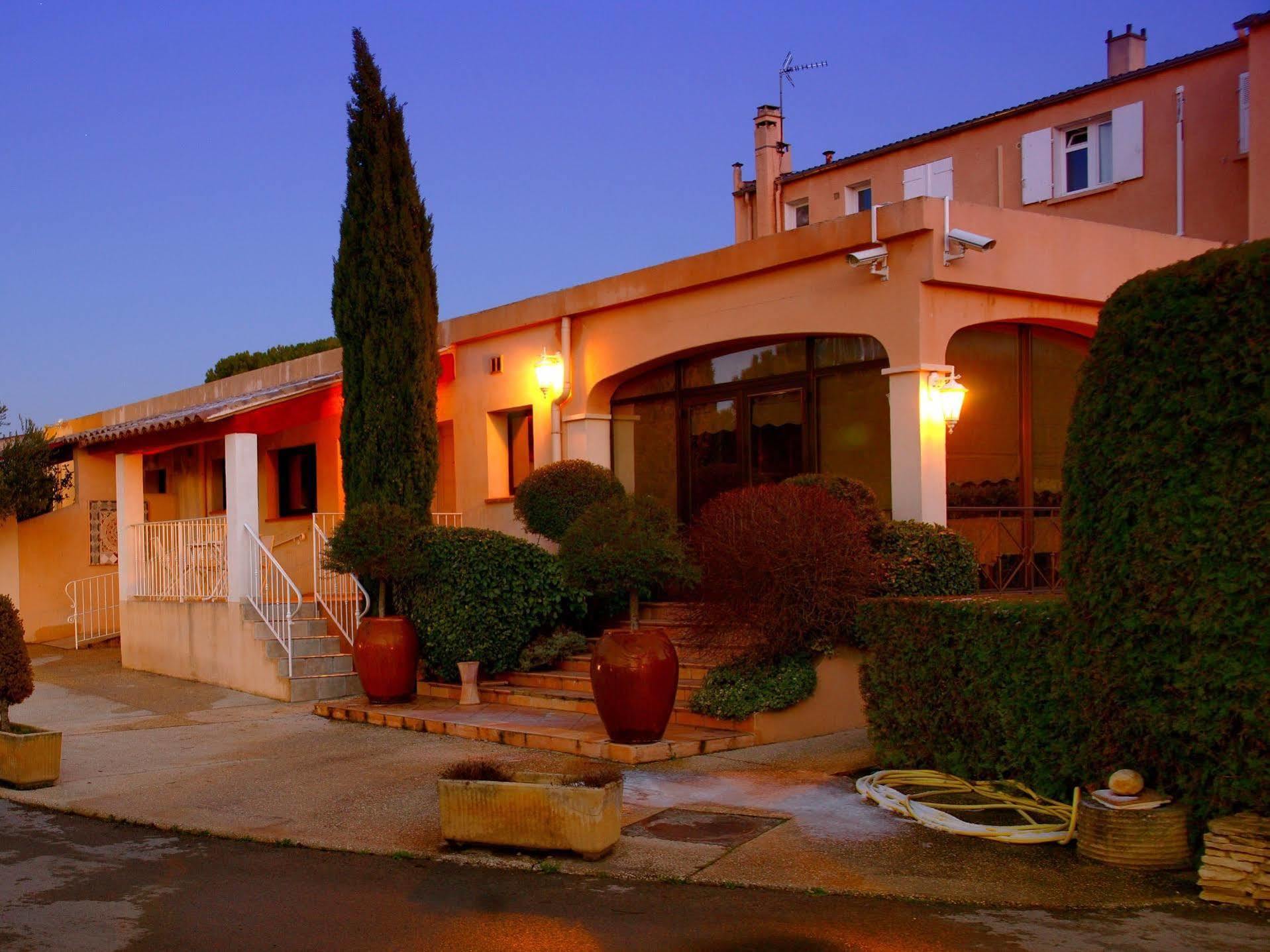 Logis Hotel & Restaurant L'Etape Bouc Bel Air - Gardanne Exterior photo
